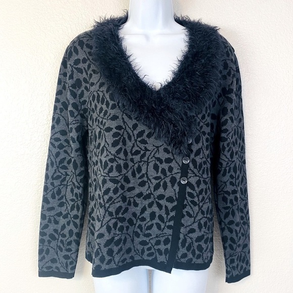 Skovhuus Black Print Wool Blend V Faux Fur Neck Sweater Size M - Picture 1 of 6